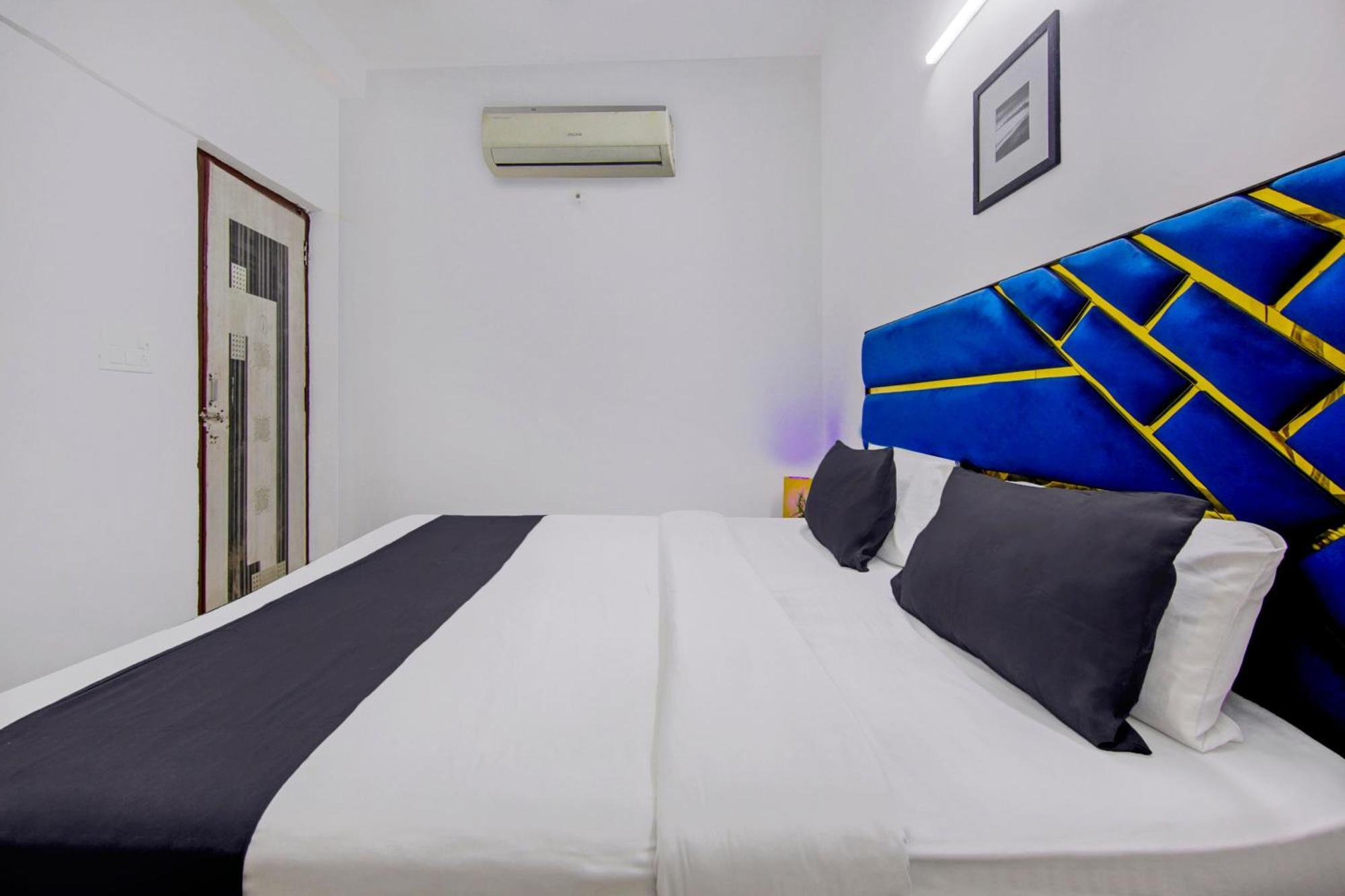 Hotel O Relax Inn New Delhi Bagian luar foto