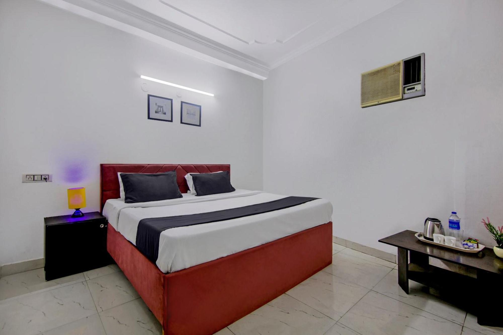 Hotel O Relax Inn New Delhi Bagian luar foto